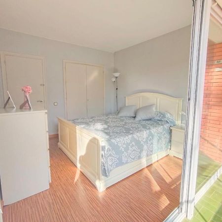 Apartamento Muy Luminoso En Segunda Linea De Mar Lägenhet Roda de Bará Exteriör bild