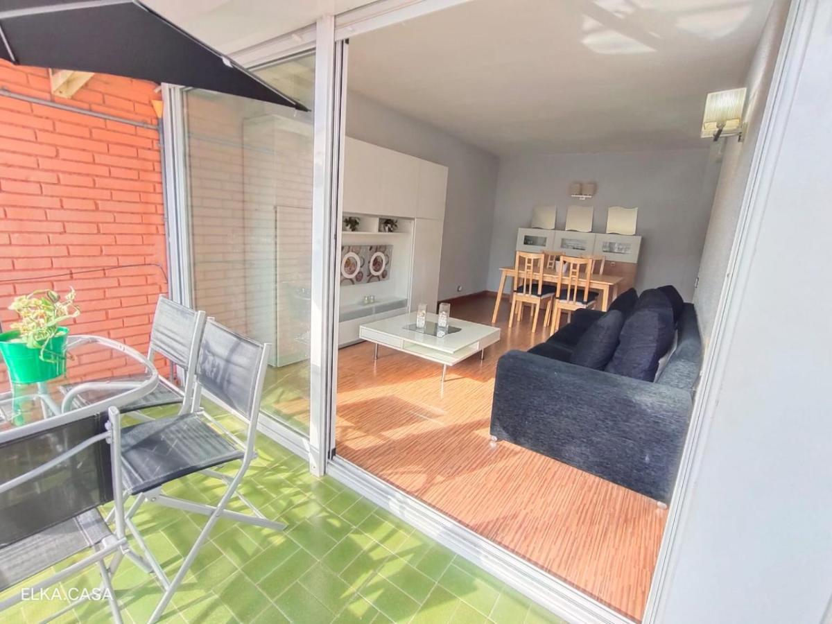 Apartamento Muy Luminoso En Segunda Linea De Mar Lägenhet Roda de Bará Exteriör bild