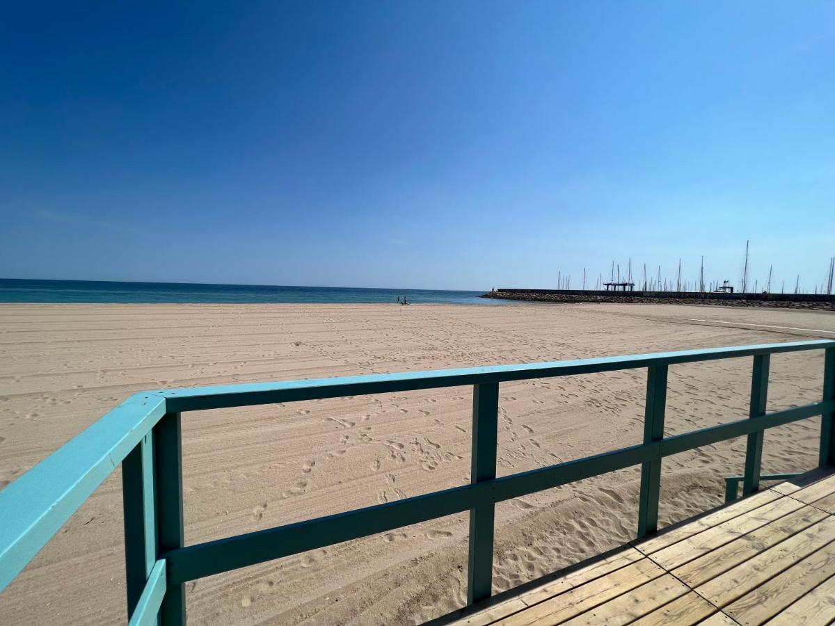 Apartamento Muy Luminoso En Segunda Linea De Mar Lägenhet Roda de Bará Exteriör bild